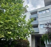 Novostavba 1 izbový byt, Sklenárska cesta, Bratislava I. Staré Mesto - Bytový dom obklopený stromami na ulici Sklenárska v Bratislave - Starom Meste.