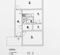 PREDAJ ! 2-iz.byt 68m2 vrátane balkóna a pivnice, Stred-Bánovce n/B. - Pôdorys 2-izbového bytu s balkónom, kuchyňou a šatníkom na 65,15 m².