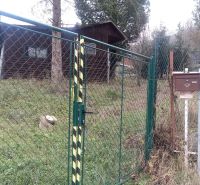 KONSKÉ - pozemok stavebný 1108 m2,okr. Martin  - Plot s bránkou, poštová schránka, chata, pozemky, príroda, bývanie v lese.