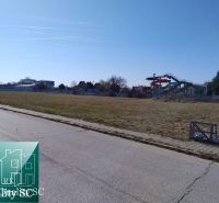 SENEC - NA PREDAJ stavebný pozemok pre šport a rekreáciu - pre develop - Pozemok na bývanie pri Slnečných jazerách sever v Senci s výhľadom na aquapark.