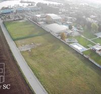 SENEC - NA PREDAJ stavebný pozemok pre šport a rekreáciu - pre develop - Letecká snímka z oblasti Slnečných jazier SEVER v Senci ukazujúca Pozemky - bývanie.
