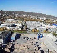 BRATISLAVA III. - RAČA - NA PREDAJ - priemyselný objekt s polyfunkčnou - Obchodné priestory v mestskej časti Bratislava III na Staviteľskej ulici s výhľadom na krajinu.