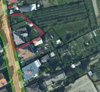 JAHODNÁ – STARÝ RODINNÝ DOM S PEKNÝM STAVEBNÝM POZEMKOM NA PREDAJ - Letecká mapa so zaznačeným pozemkom pri Bazovej ulici v Jahodnej s rodinným domom.