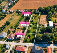 INVESTIČNÁ PRÍLEŽITOSŤ- pozemok 3 200 m² s rodinným domom, Čermany - Letecký pohľad na stavebné pozemky v Čermanoch vhodné na bývanie.