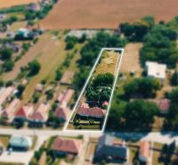 INVESTIČNÁ PRÍLEŽITOSŤ- pozemok 3 200 m² s rodinným domom, Čermany - Pozemky - bývanie v Čermanoch s výhľadom na domy a zeleň.