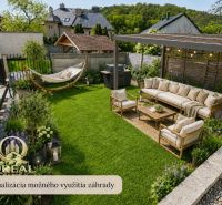 **Mestský byt s pocitom domu – Koliba, ticho, záhrada a parkovanie** - Záhrada s pohodlným posedením, hojdacou sieťou a grilom, ideálna na relax.
