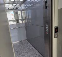 3- izbový byt na  Viglašskej ulici  - Otvorený výťah s priestranným interiérom na Vígľašskej ulici v Bratislave - Petržalke.