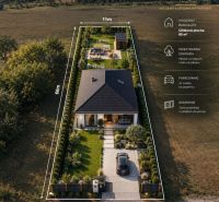 Na predaj slnečný pozemok v Breznici - ideálny na výstavbu útlného rod - Bungalov na pozemku - bývanie v Breznici, Breznica; priestranná záhrada a parkovanie.