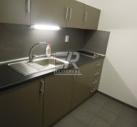 PESTOVATEĽSKÁ ul. - PCO kamerový systém, 24/7, wifi v budove - Ružinov - kanc-26-96-m2-pestovatelska-bratislava-ii-ruzinov-4.jpg