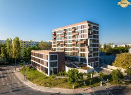 Výstavba bytov na Mierovej ulici v Bratislave - Ružinov, moderná architektúra s balkónmi.