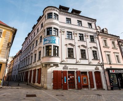 Michalská/Zámočnícka - Obchodný priestor 31 m2 v historickom centre