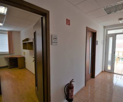 Kancelársky priestor na prenájom 13 m2, Galanta