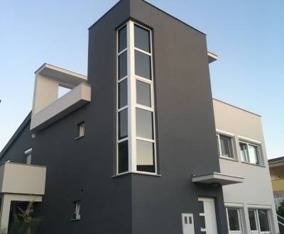 OSTROV VIR, luxusná  2-podlažná apartmánová villa v blízkosti pláže