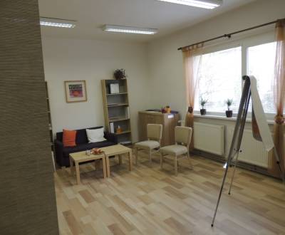 KOCEĽOVA - kancelárske priestory od výmery 23 m2 - Ružinov 