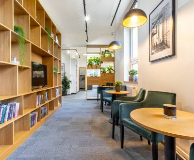 Luxusné administratívne priestory, nadčasové zariadenie, vysoké strop