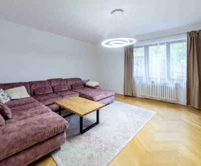 Moderný 3i byt 92 m2, s balkónom a garážou, záhrada, pivnica