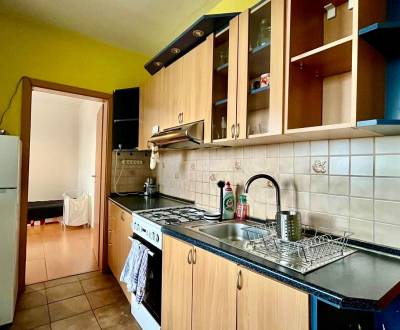 Prenájom  3 izbový byt, Mamateyova ulica, Bratislava V. Petržalka