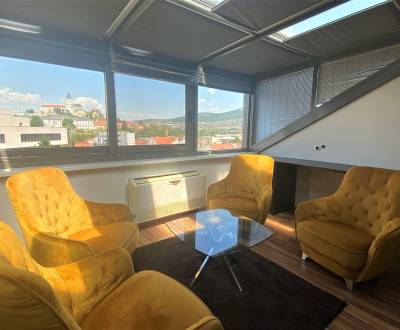 PRENÁJOM 4 izbový byt priamo v centre Nitry