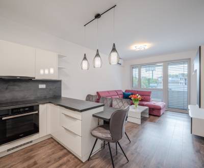 Prenájom NOVOSTAVBY krásneho 2izb. zariadeného bytu NUPPU, BA-Ružinov