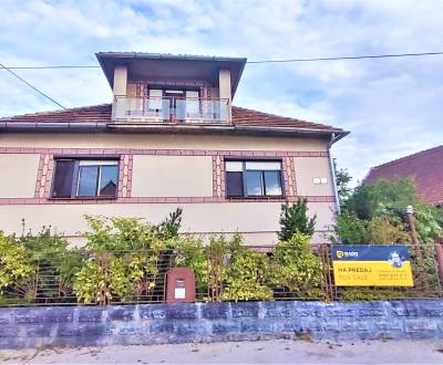 Dvojgeneračný rodinný dom v Borskom Mikuláši 