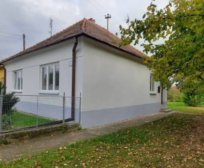 Dom na predaj, Nová Ves nad Žitavou, pozemok 875 m2