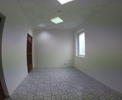 Obchodný priestor, kancelária na prenájom Bytča