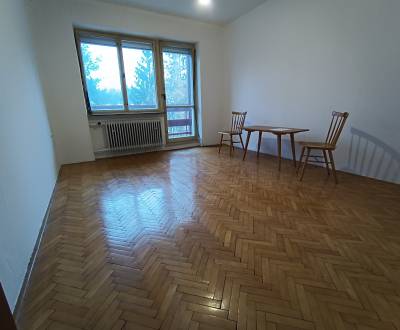 Na predaj, 3 - izbový byt s garážou a pozemkom v Považskej Bystrici 