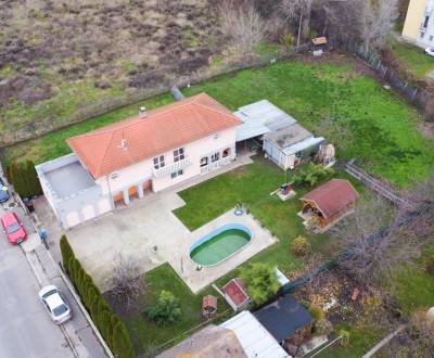 Predaj - 5-izbový dvojpodlažný rodinný dom v Dunajskej Strede