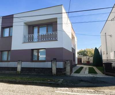 Ponuka v Trebišove, dvojpodlažný rodinný dom, Budovateľská, cena v RK