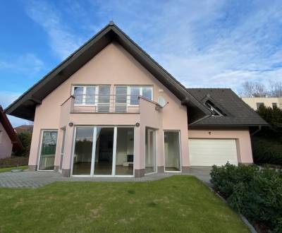 Prenájom rodinného domu v Záhorskej Bystrici.