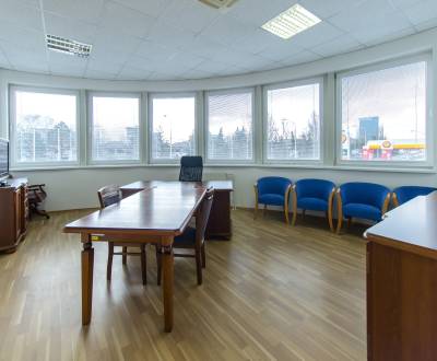 Skvelé kancelárske priestory 182m2 na Vajnorskej s parkovaním, A/C