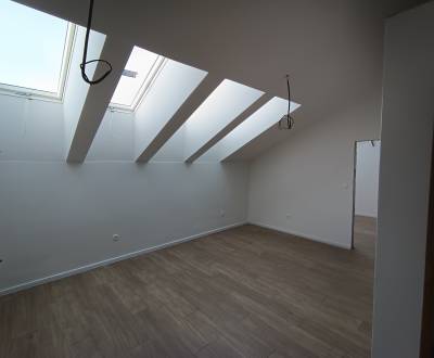 Na predaj novostavba, podkrovný 2-izbový byt 73 m2, Žilina-centrum