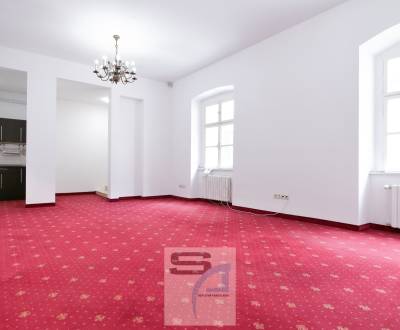 Kancelária 78m² v Historickom centre Bratislavy. Bez provízie RK.