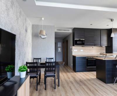PRENÁJOM moderný 3-izbový byt s garážou, Nitra - Centrum