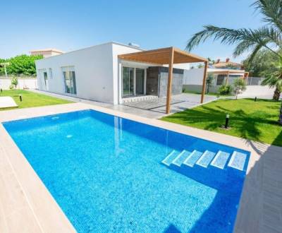 Samostatný rodinný dom, San Juan Alicante, Španielsko, bazén, pozemok