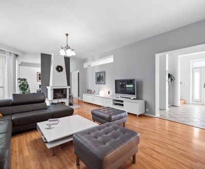 | Vám ponúka 6 izb. rodinný dom s garážou, Rusovce, 650 m2.