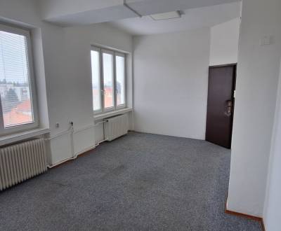 Štvor – Kancelária na prenájom, Galanta centrum