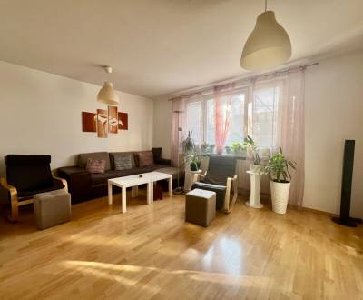 REZERVOVANÉ Predaj!!! 3 izbový byt na Dunajskej ulici v Šamoríne