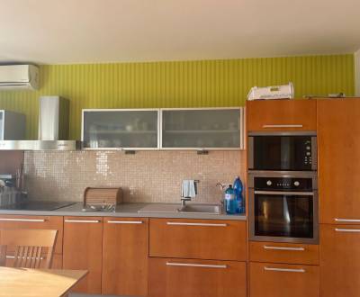 *TOP* Nadštandardný 3 izbový zariad. byt na prenájom-Nové Zámky VOĽNÝ