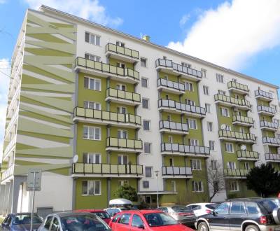 Na predaj 2 izbový byt, Bratislava, Nové Mesto, Riazanská ulica