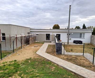 Novostavba 3 izbového bytu s terasou a predzáhradkou, A2 Somotor