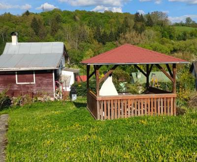 Predaj : Záhradná chatka s pozemkom v OV v Mojšovej Lúčke