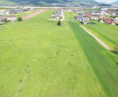 HĽADÁM: stavebný POZEMOK, inžinierske siete na pozemku/v dosahu, 600m2