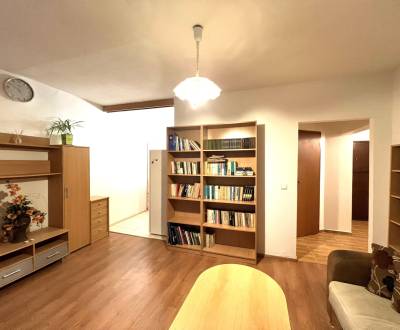 Exkl. 2 izbový slnečný byt s lódžiou na Juhu v Piešťanoch