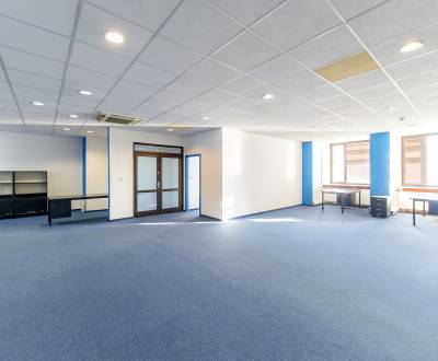 Výborné administratívne priestory 310m2, parkovanie INCHEBA TOWER