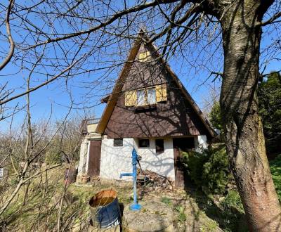 Záhradná chata so slnečným pozemkom, 1186m2, ZO Chrásť, Trenčín