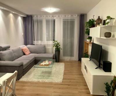 Krásny 4-izbový byt s lodžiou, 85 m², Latorická ul,, voľný ihneď