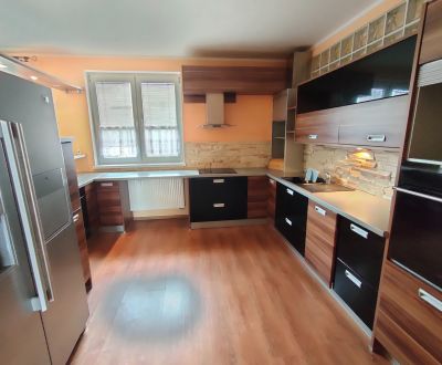 Prenájom: 3-izbový byt na Bôriku s dvomi balkónmi 