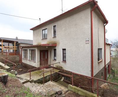 Poschodový rodinný dom v Humennom