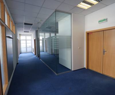 Prenájom kancelárskych priestorov v Ružinove, 172 m2